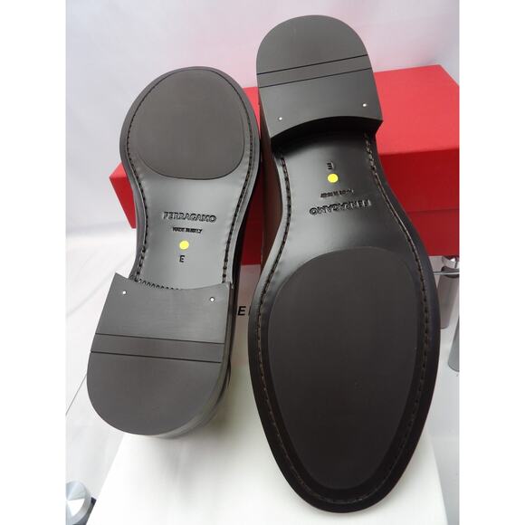 NIB FERRAGAMO BLACK LEATHER FORT GANCINI BIT LOGO LOAFERS 12 E ITALY main image 7